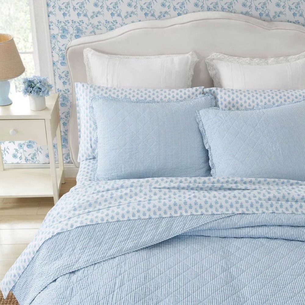 Laura Ashley King Oxford Striped Quilt Set Blue ~ NEW